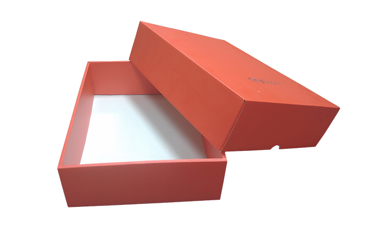 <i style='color:red'>彩盒包裝</i>